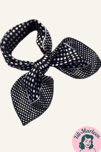 Satin tørklæde sort med polkaprikker